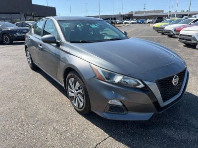 2019 Nissan Altima - Photo 2