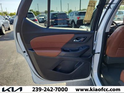 2021 Chevrolet Traverse — photo 17 view