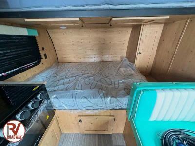 2027 Sunset Park RV Sun Lite — photo 12 view