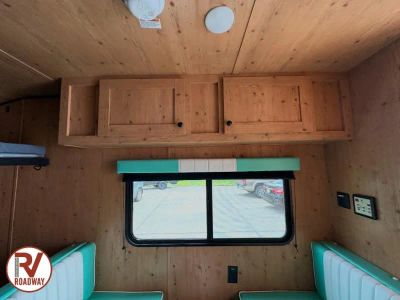 2027 Sunset Park RV Sun Lite — photo 13 view