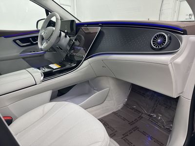 2026 Mercedes-Benz EQE - Photo 29