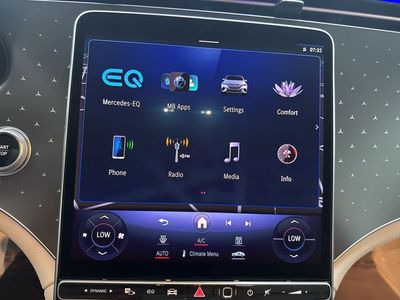 2026 Mercedes-Benz EQE - Photo 34