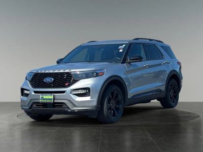 2022 Ford Explorer — rear three-quarter view