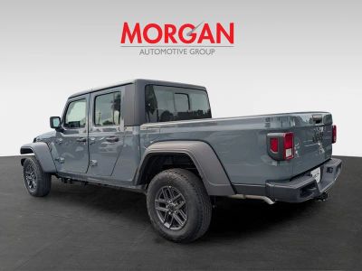 2026 Jeep Gladiator — engine compartment view