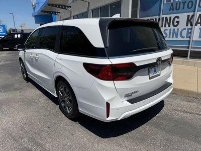 2026 Honda Odyssey — photo 8 view