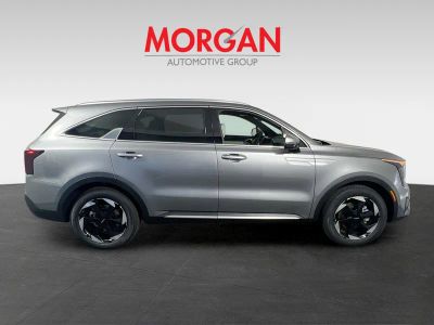 2026 Kia Sorento Hybrid — side profile view