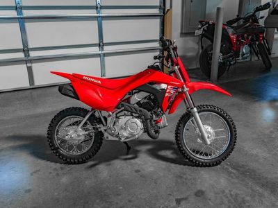 2026 Honda CRF110F - Photo 3