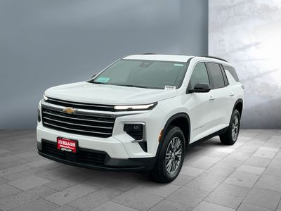 2026 Chevrolet Traverse — front three-quarter view