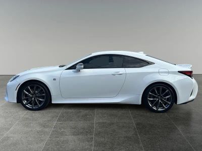 2019 Lexus RC — detail view