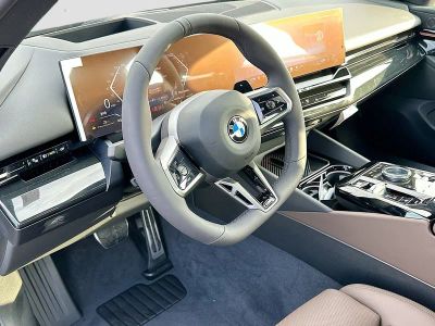 2026 BMW 5 Series — photo 7 view
