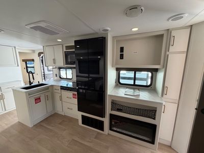 2026 Grand Design Transcend Xplor — photo 10 view