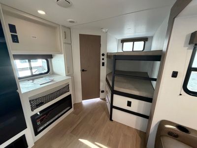 2026 Grand Design Transcend Xplor — photo 13 view