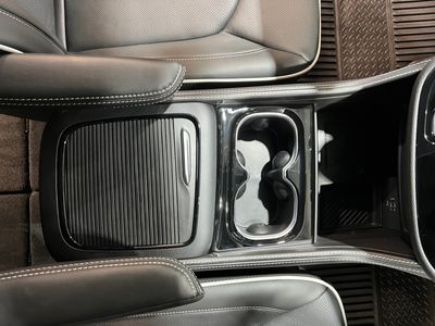 2026 Chrysler Pacifica - Photo 8