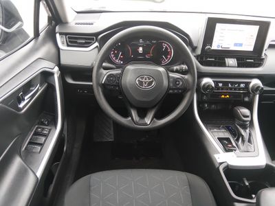 2024 Toyota RAV4 - Photo 17