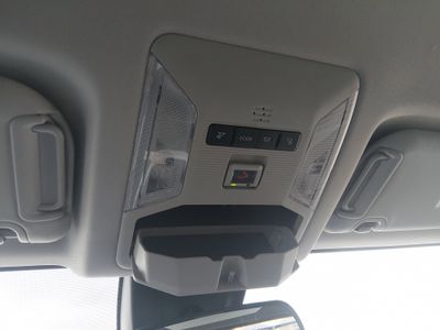 2024 Toyota RAV4 - Photo 19