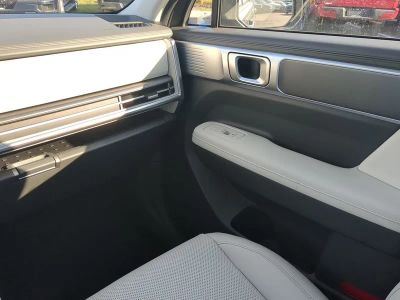 2026 Hyundai SANTA FE HYBRID — photo 21 view
