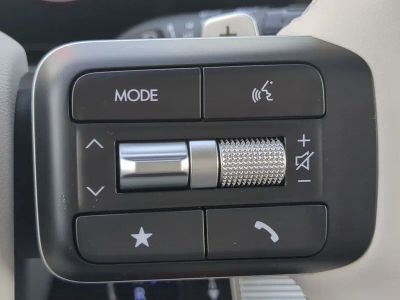 2026 Hyundai SANTA FE HYBRID — photo 32 view
