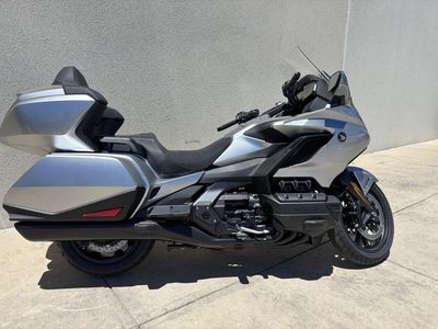 2025 Honda Gold Wing 50th Anniversary - Photo 5