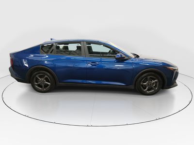 2025 Kia K4 - Photo 8
