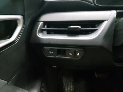2025 Kia K4 - Photo 13
