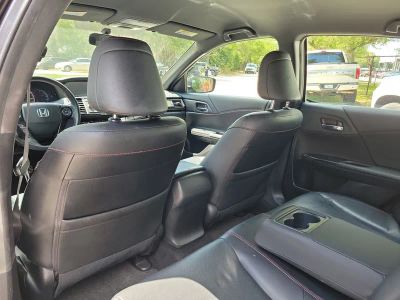 2017 Honda Accord — photo 11 view