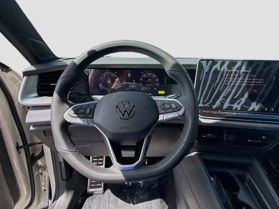 2026 Volkswagen Tiguan — photo 10 view