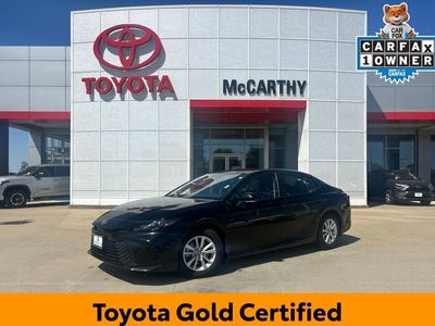 2025 Toyota Camry 2559 — front three-quarter view