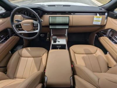 2026 Land Rover Range Rover — photo 15 view