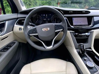 2024 Cadillac XT6 — detail view