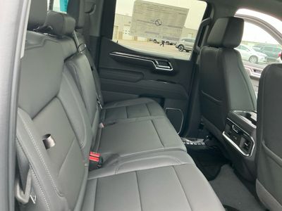 2026 Chevrolet Silverado 1500 — photo 19 view