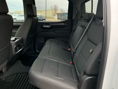 2026 Chevrolet Silverado 1500 — photo 17 view