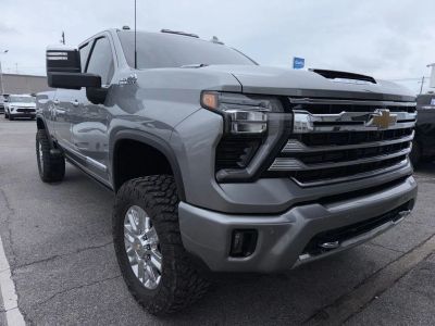 2025 Chevrolet Silverado 2500HD - Photo 4