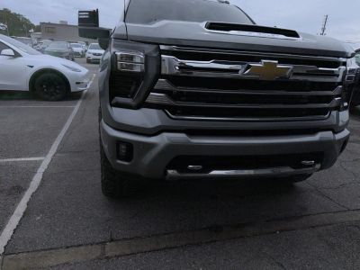 2025 Chevrolet Silverado 2500HD - Photo 3