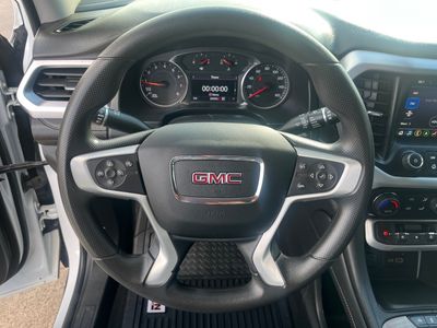 2023 GMC Acadia — photo 10 view