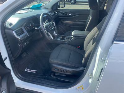 2023 GMC Acadia — photo 14 view