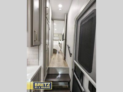 2026 Brinkley Model Z - Photo 17