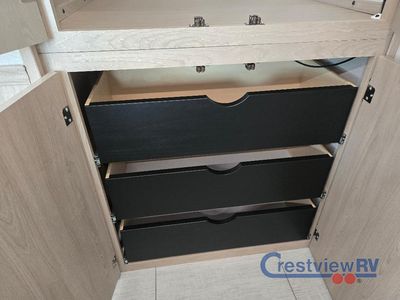 2026 Coachmen RV Leprechaun - Photo 26