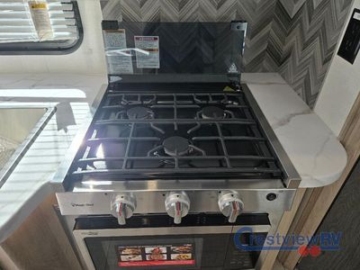 2026 Coachmen RV Leprechaun - Photo 17