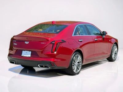 2025 Cadillac CT4 - Photo 13