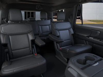 2026 Ford Expedition - Photo 11