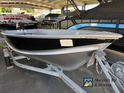 2026 Lund WC 14 — front three-quarter view