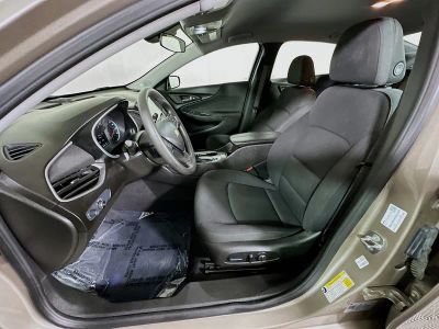 2024 Chevrolet Malibu — photo 12 view