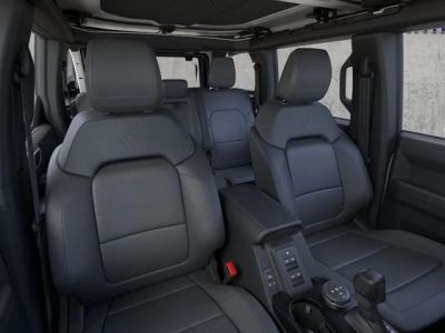 2026 Ford Bronco — photo 10 view