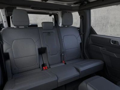 2026 Ford Bronco — photo 11 view
