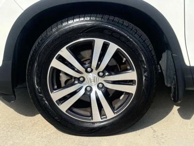 2017 Honda Pilot — rear three-quarter view