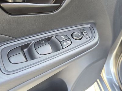 2025 Nissan Versa - Photo 19