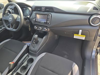 2025 Nissan Versa - Photo 11