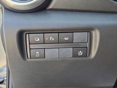 2025 Nissan Versa - Photo 27