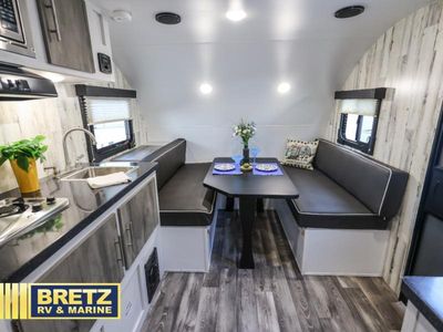 2024 Travel Lite Rove XL — photo 9 view