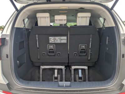 2026 Kia Carnival Hybrid — photo 14 view